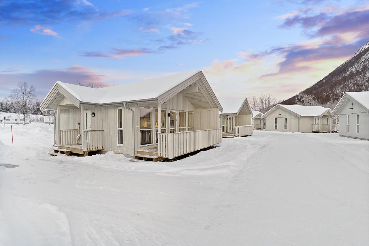 Tromso Lodge & Camping ภายนอก รูปภาพ