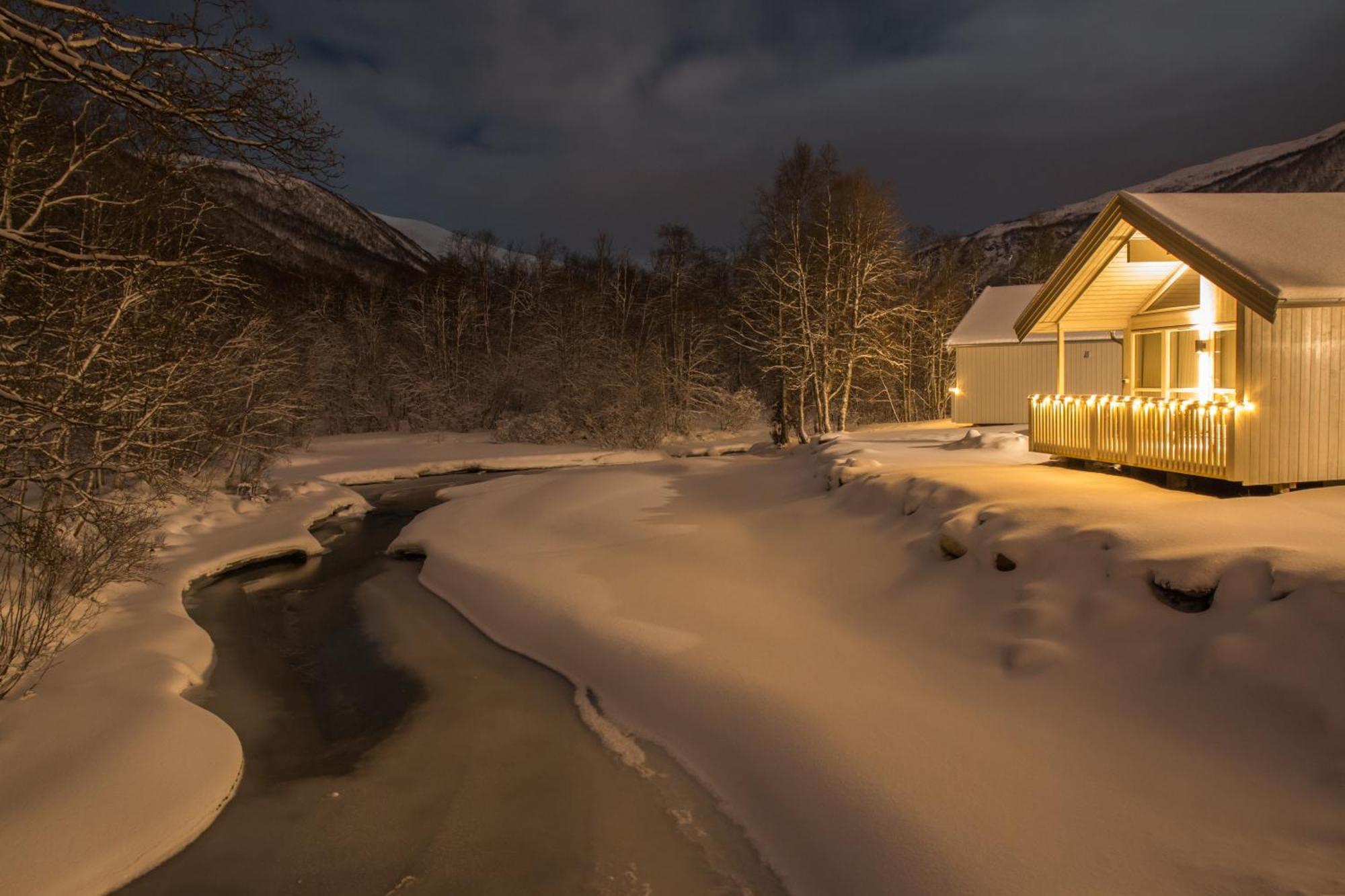 Tromso Lodge & Camping ภายนอก รูปภาพ